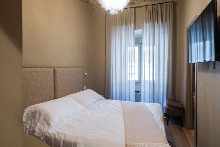 Room 30 of 163