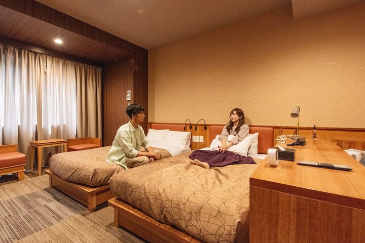 Room 20 of 38
