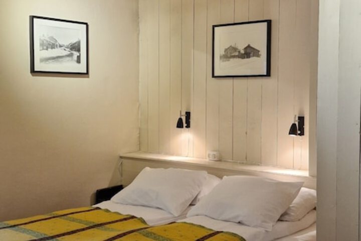 Room 50 of 109