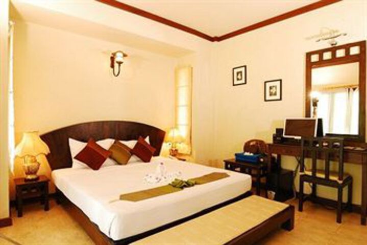Room 28 of 61