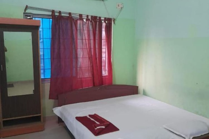 Room 4 of 26
