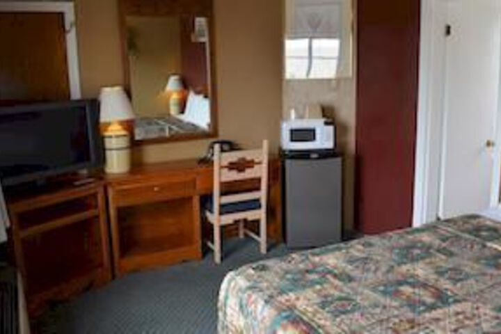 Room 11 of 30