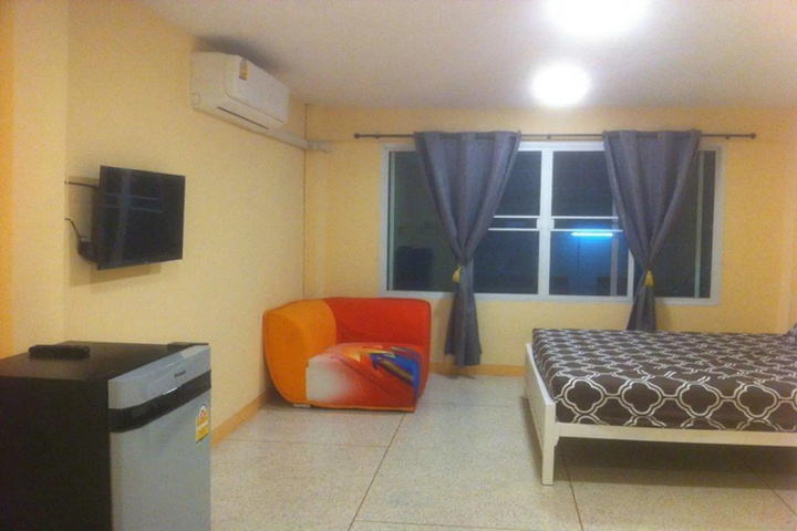 Room 2 of 11
