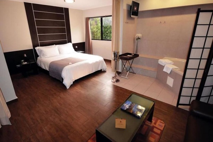 Room 15 of 46