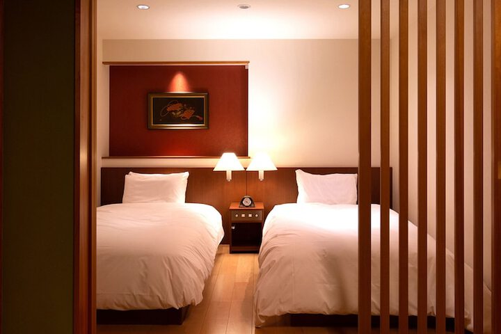 Room 18 of 63