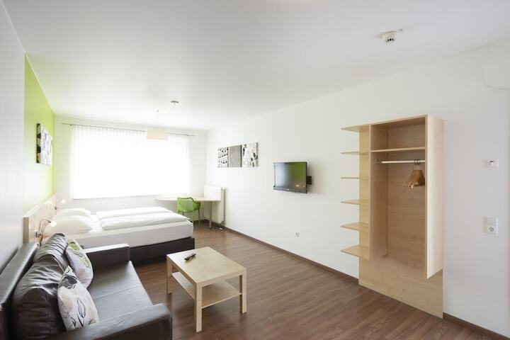 Room 12 of 36