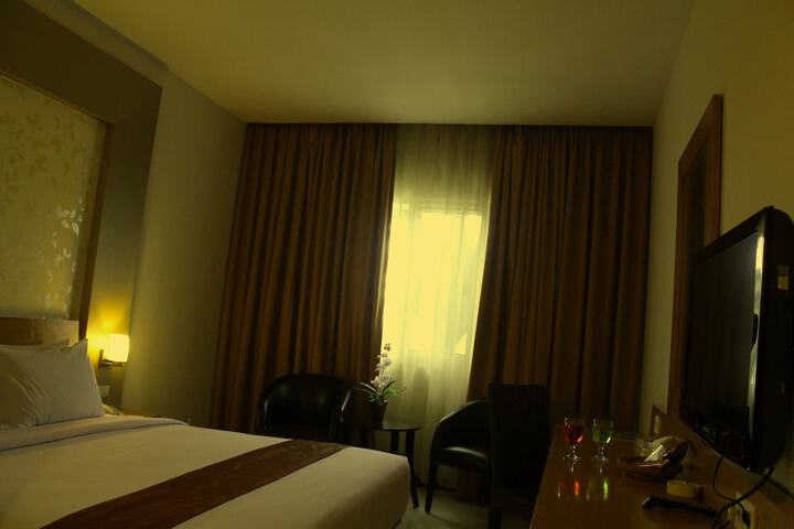 Room 10 of 54