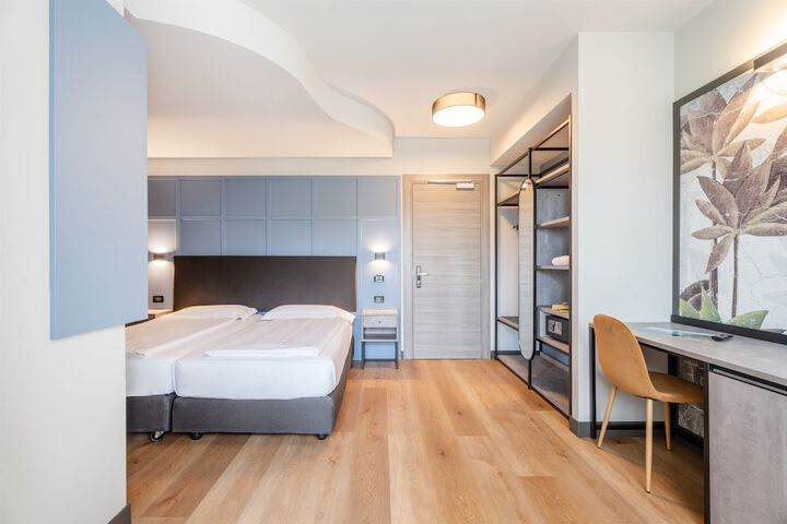 Room 41 of 138