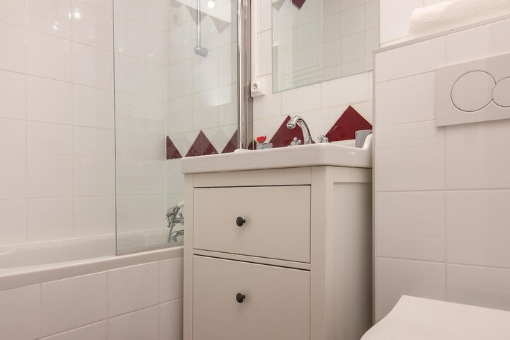Room 14 of 50