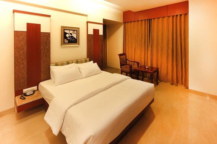 Room 17 of 30