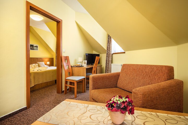 Room 18 of 46