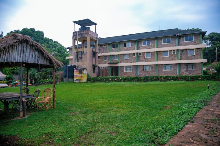 Hotel Exterior 66 of 66