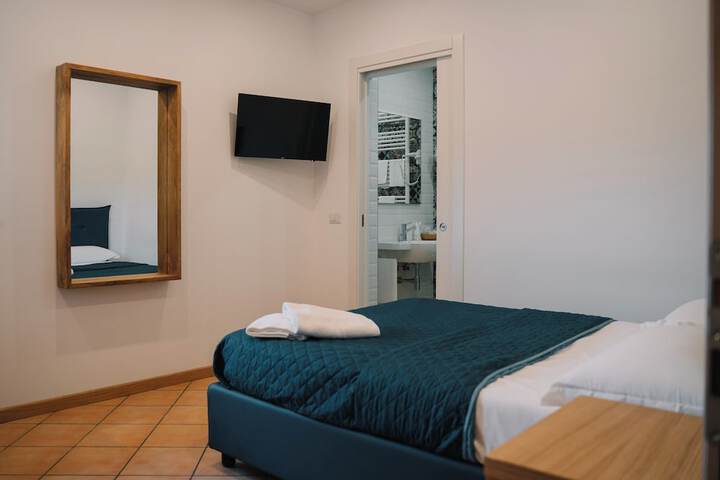 Room 10 of 50