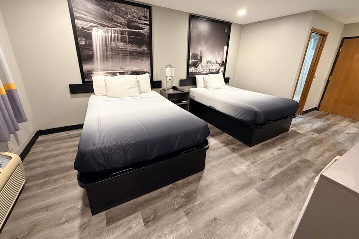 Room 50 of 90