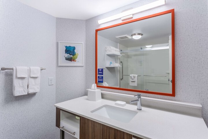 Bathroom shower