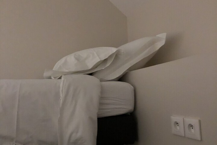Room 15 of 80
