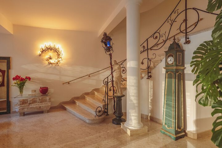 Hotel Interior 2 of 177