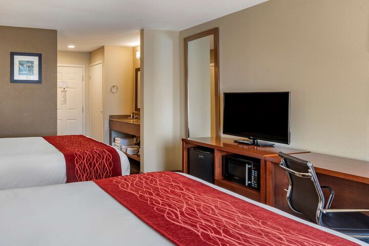 Room 27 of 48