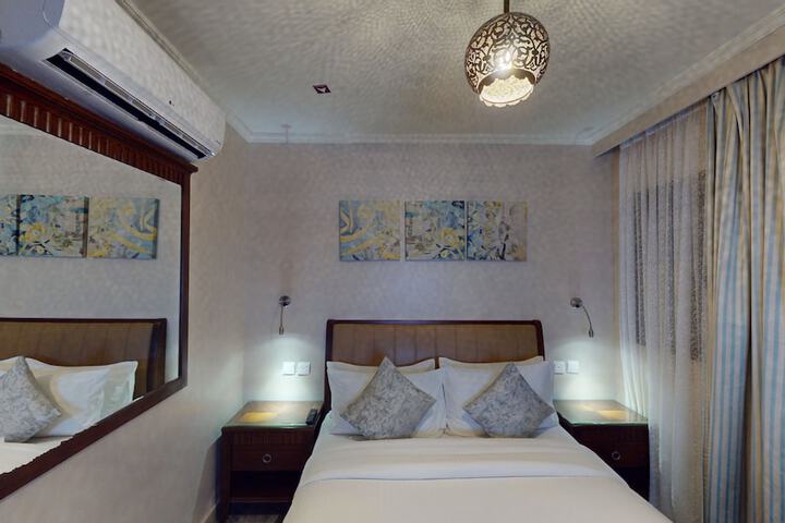 Room 5 of 64