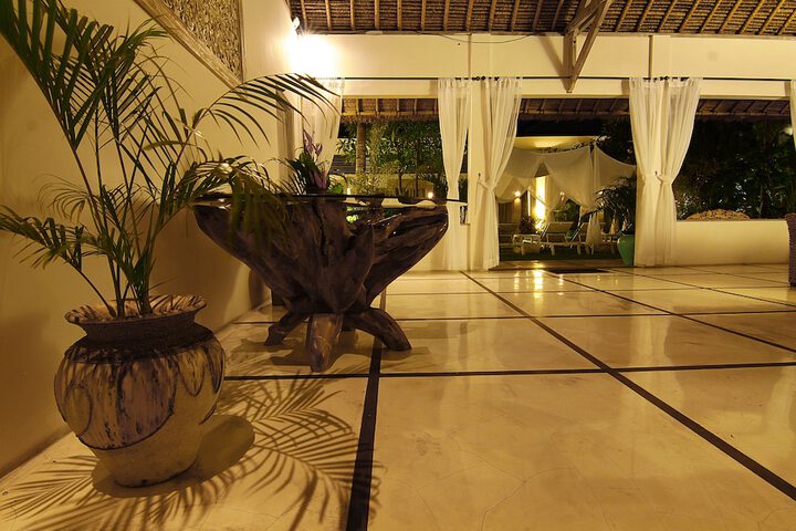 Hotel Interior 4 of 44