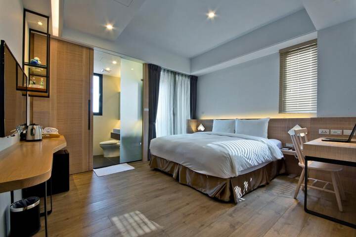 Room 21 of 45