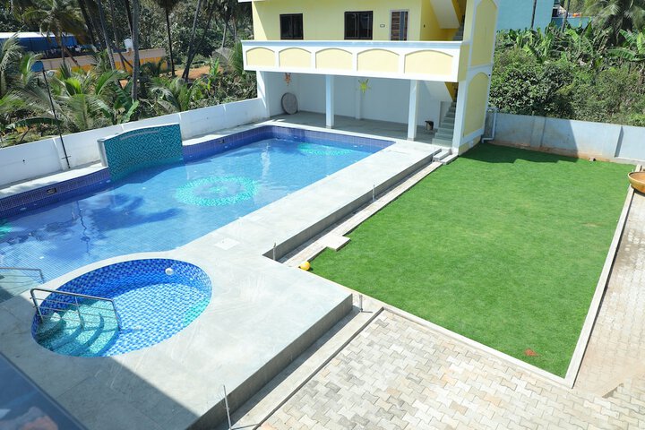 Pool 47 of 57