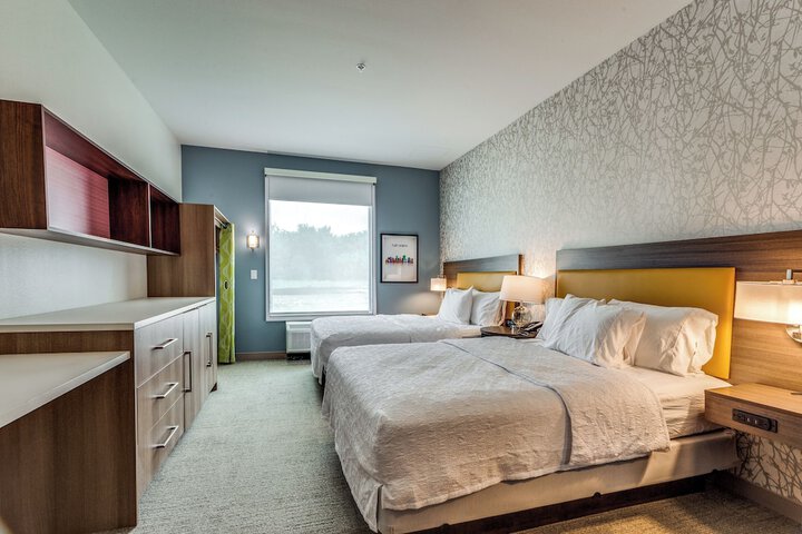 Room 15 of 33
