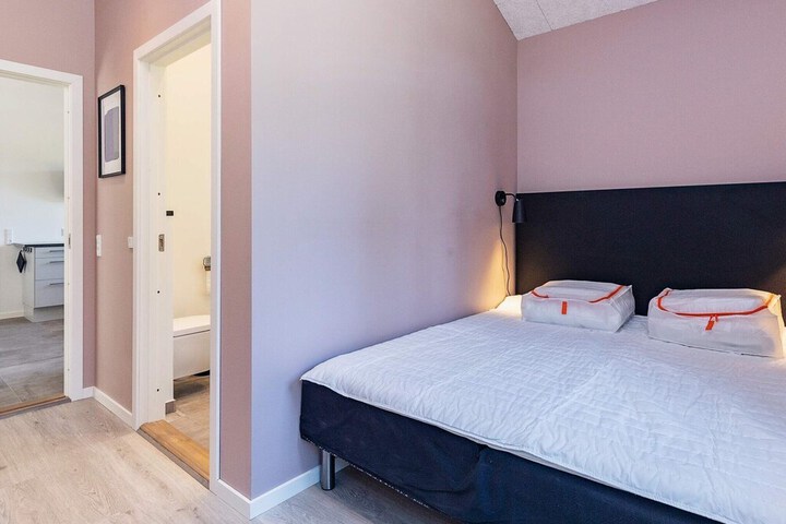 Hero Image 1 of 19