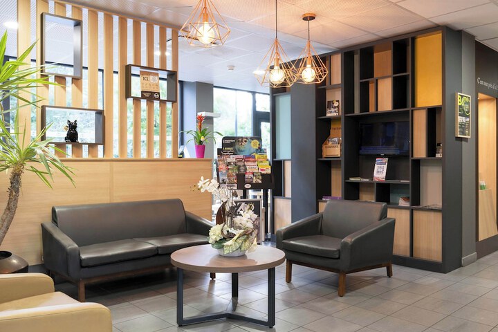 Lobby Entry