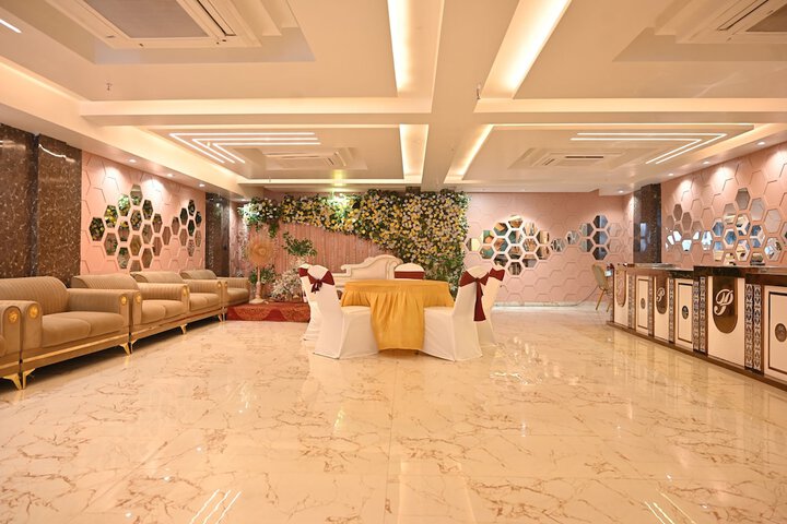 Hotel Interior 2 of 18