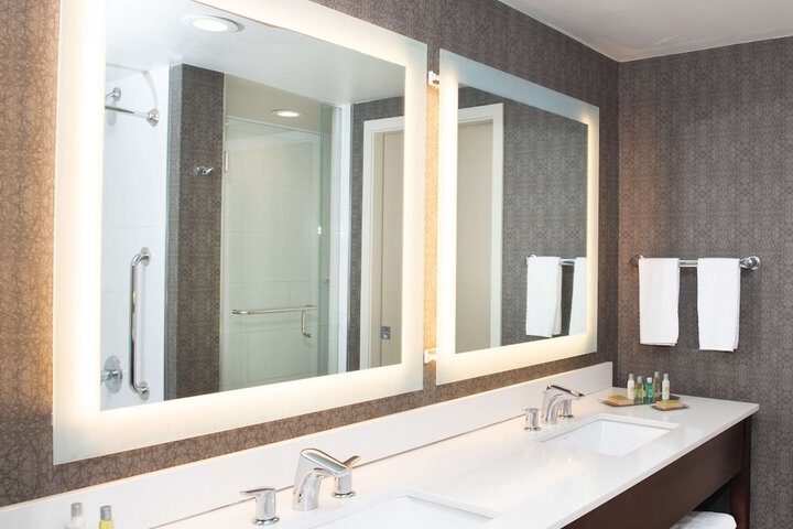 Bathroom shower