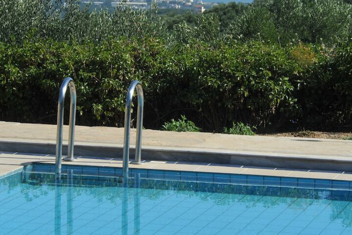 Pool 34 of 61