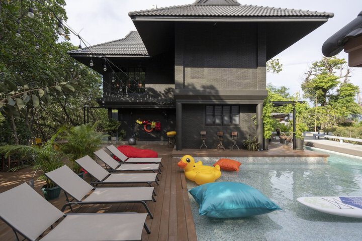 Pool 157 of 219