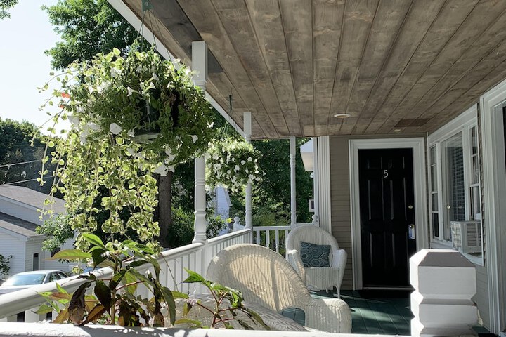 Sundeck 42 of 51
