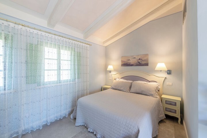 Room 15 of 72