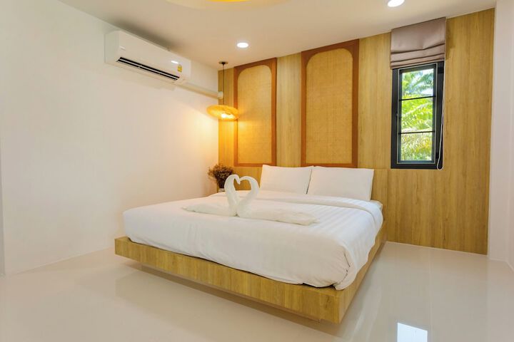 Room 25 of 154