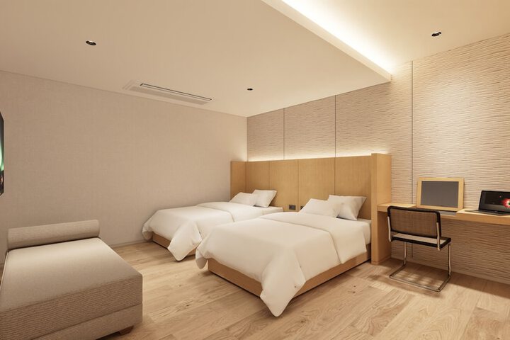 Room 51 of 107