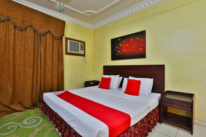 Room 5 of 17
