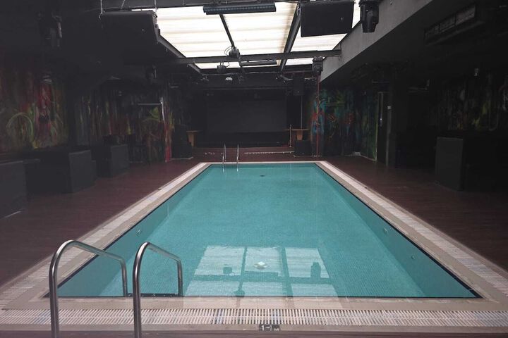 Pool 14 of 26