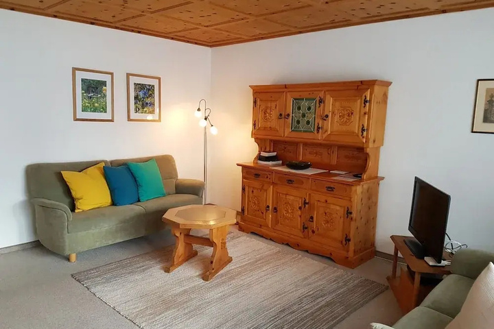 Ferienwohnung W EST Scuol