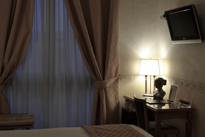 Room 20 of 46