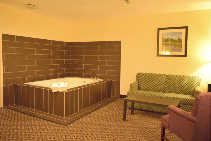 Private spa tub
