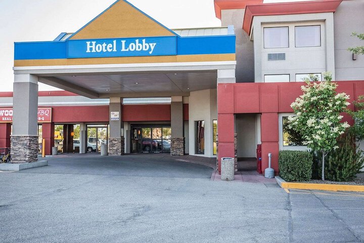 Hotel 37 of 37