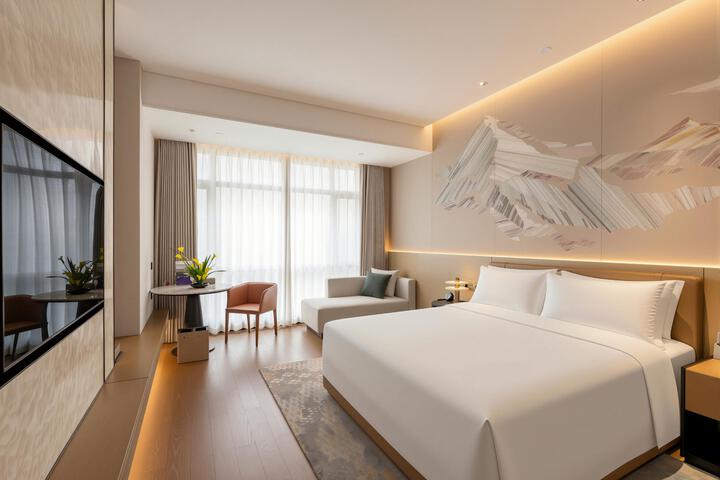 Room 90 of 94
