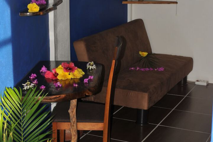 Room 3 of 43