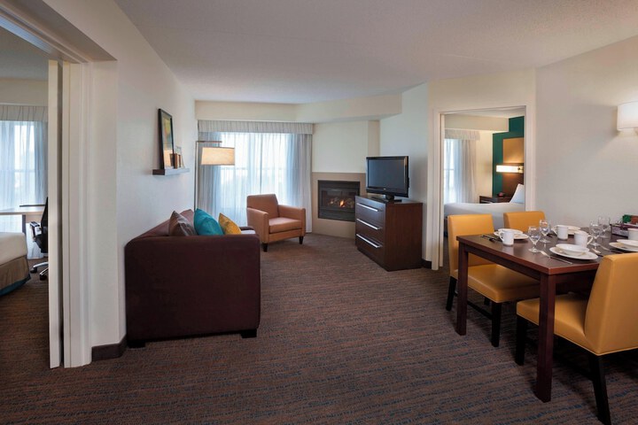 Room 6 of 26