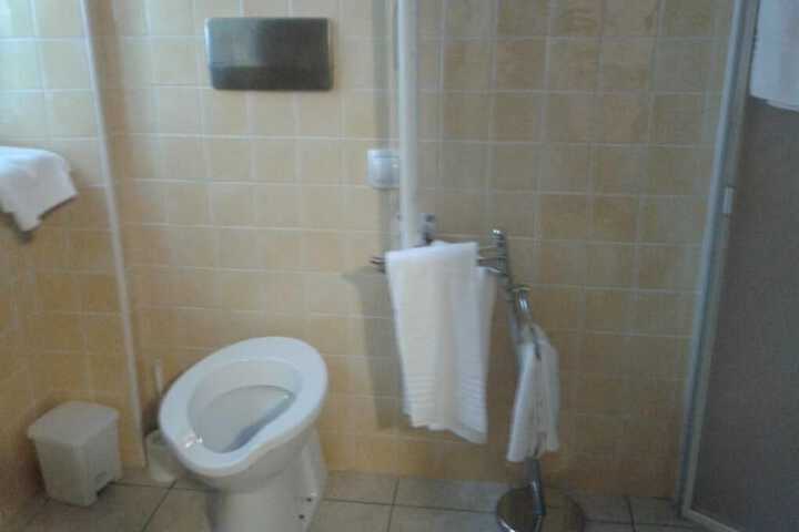 Room 9 of 20