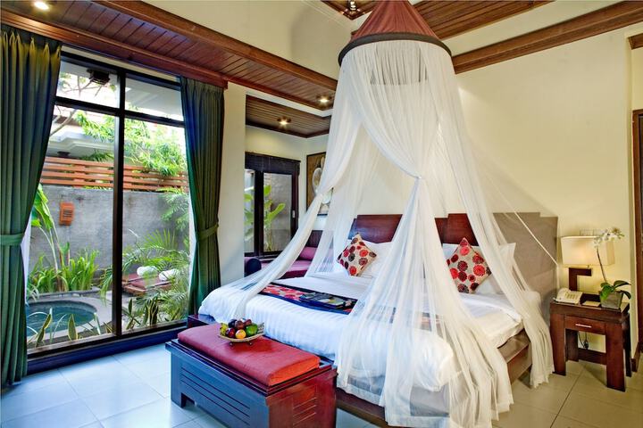 Room 4 of 63