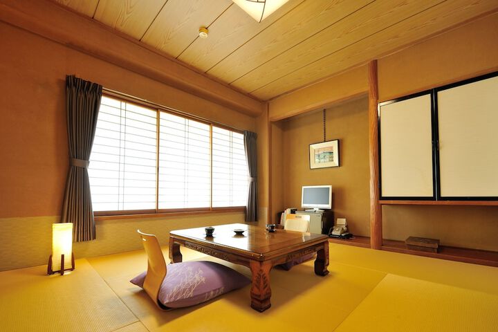 Room 4 of 59