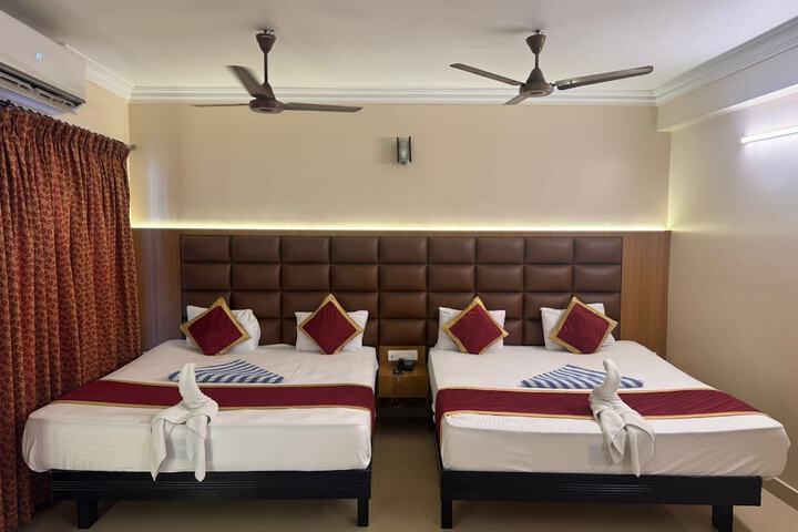 Room 16 of 18